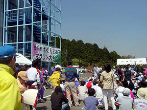 �k���\�t�g�E�F�A�Z���^�[�O