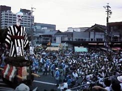 �񂪐L�тĂ���Ƃ���B�l����������I