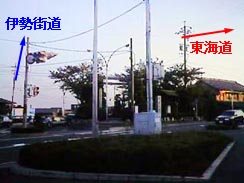 �Ǖ��̗l�q�i�E�����C���A�����ɐ��X���j