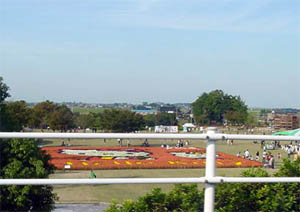 �ؑ]�O������E�򕌌�